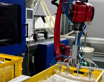 Elementy sprzętowe systemu sterowania robotem ładującym i rozładowującym
